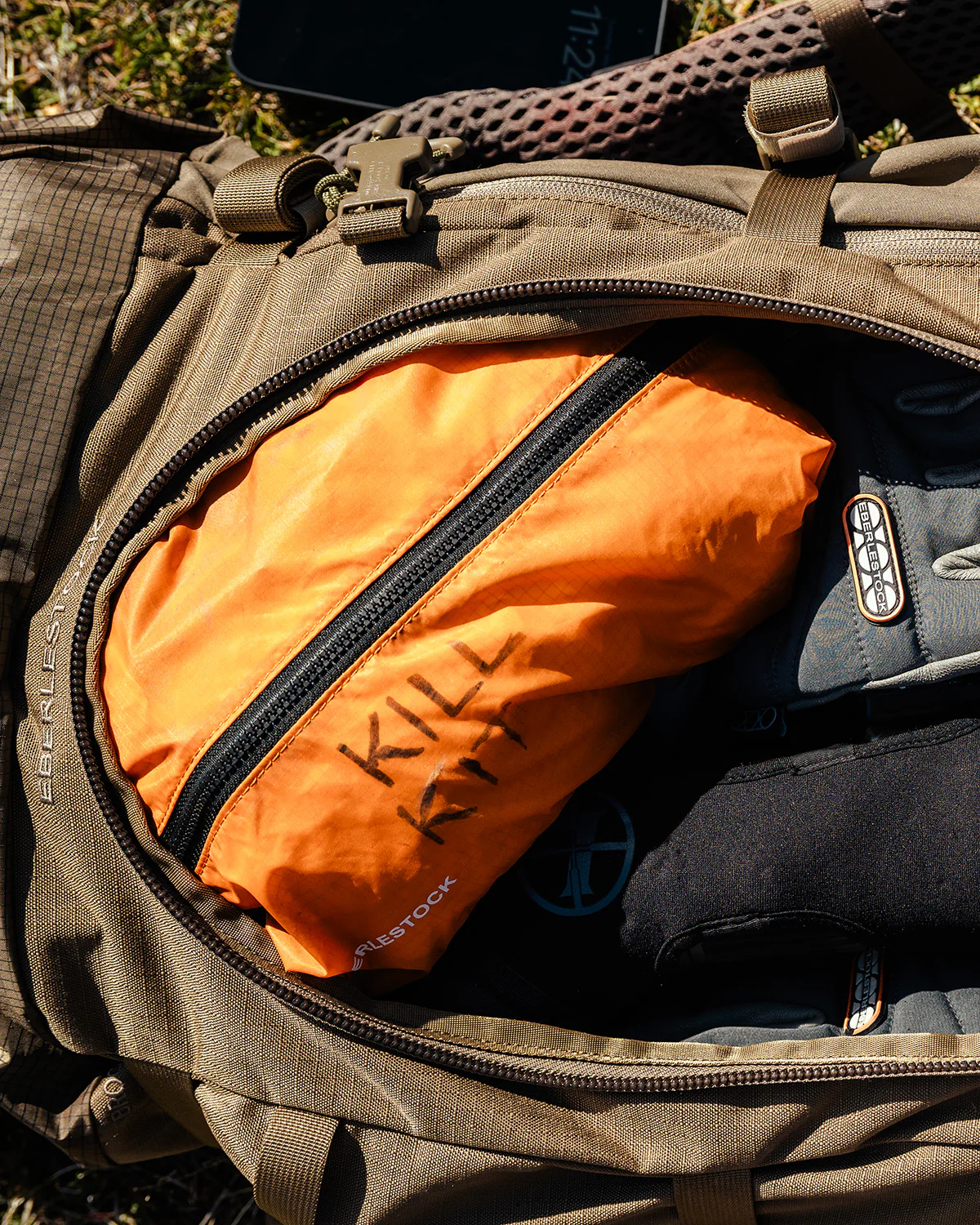 Hangar Zip-Pouch - Image 3