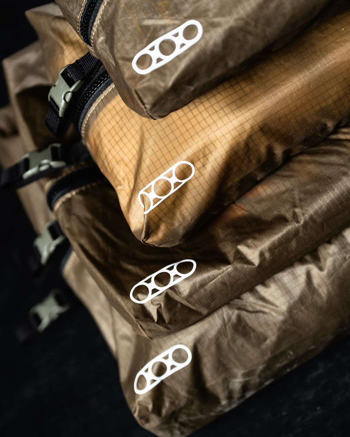 Hangar Zip-Pouch - Image 4